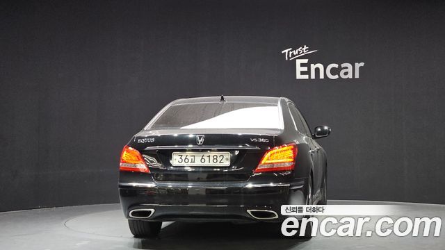 Hyundai Equus из Кореи Encar