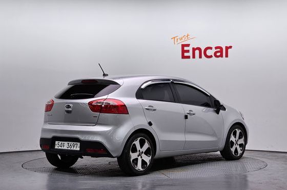 Kia pride 1.6 GDI Hatchback Prestige — пробег 104 696 км — фото 2 из 5
