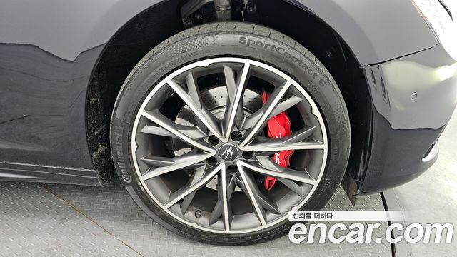 Maserati Ghibli из Кореи Encar