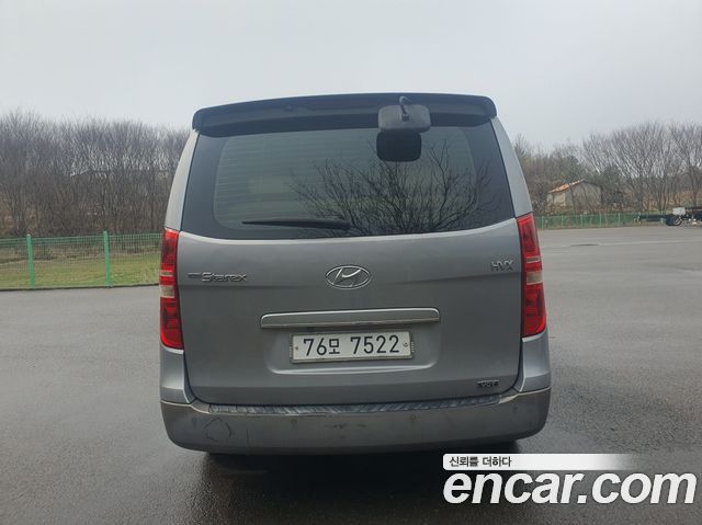 Hyundai Starex 11-Seater Wagon Premium Leisure Pack — пробег 117 373 км — фото 5 из 5
