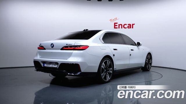 BMW 7-Series из Кореи Encar