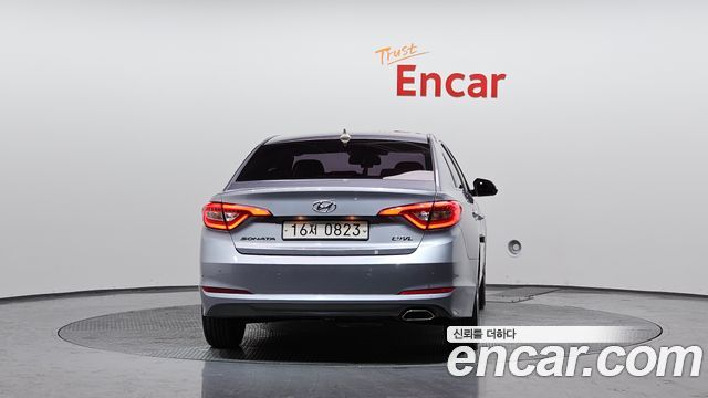 Hyundai Sonata 2.0 Smart Special — пробег 155 067 км — фото 4 из 5