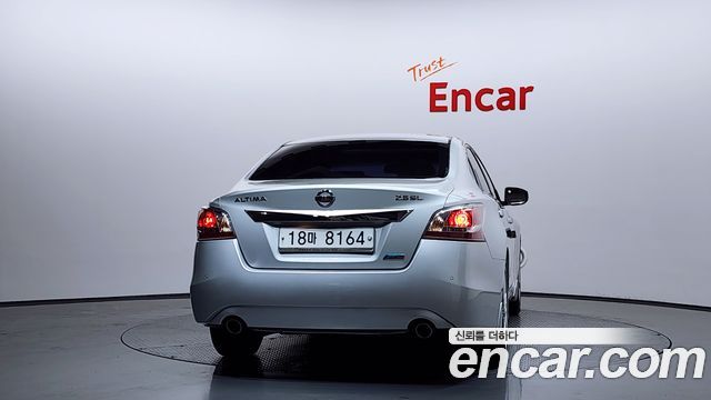 Nissan Altima из Кореи Encar