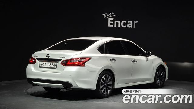 Nissan Altima 2.5 L33 — пробег 77 038 км — фото 2 из 5