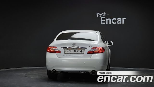 Infiniti M из Кореи Encar