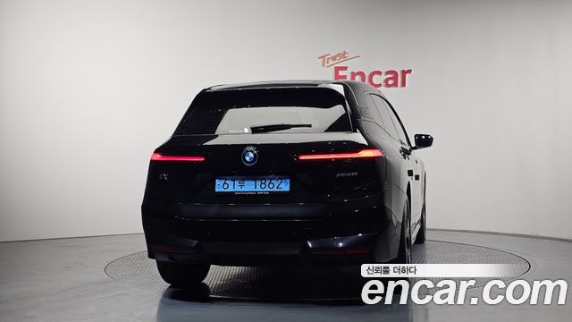 BMW iX из Кореи Encar