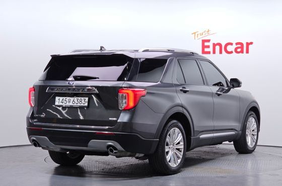 Ford Explorer 2.3 LimIted 4WD — пробег 29 580 км — фото 2 из 5