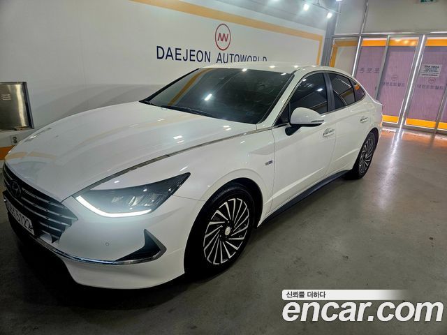 Hyundai Sonata Premium Family — пробег 87 389 км — фото 2 из 5