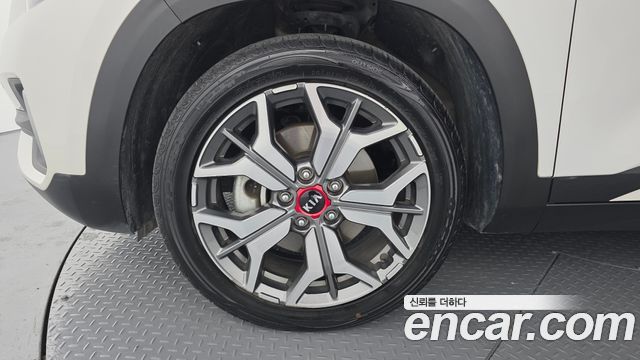Kia Seltos из Кореи Encar
