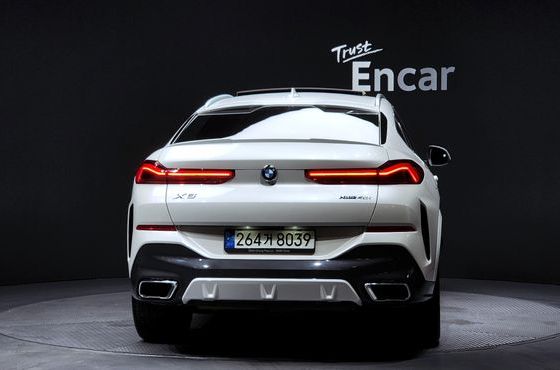 BMW X6 xDrive40i M Sport — пробег 37 558 км — фото 4 из 5