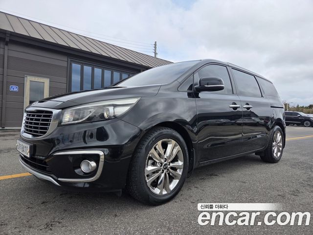Kia Carnival 9-seater Prestige — пробег 174 000 км — фото 2 из 5