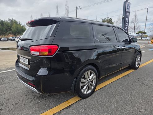 Kia Carnival 9-seater Prestige — пробег 174 000 км — фото 5 из 5