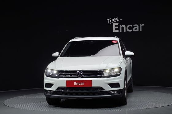 Volkswagen Tiguan 2.0 TDI Premium — пробег 36 260 км — фото 3 из 5