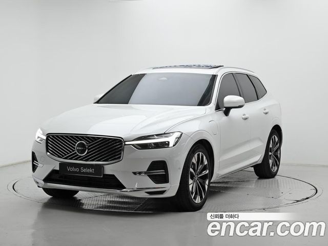 Volvo XC60 T8 Ultra Bright — пробег 4 578 км — фото 1 из 5