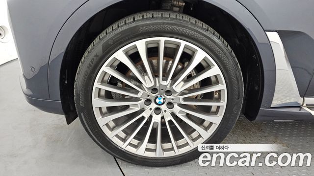 BMW X7 xDrive 40d Design Pure Excellence 7-Seater — пробег 126 114 км — фото 5 из 5