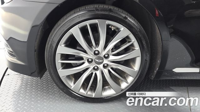 Hyundai Genesis из Кореи Encar