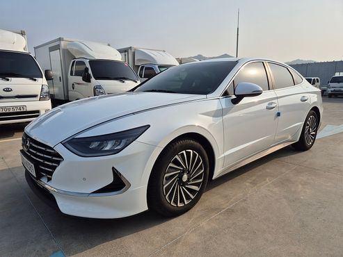 Hyundai Sonata Premium Plus — пробег 32 032 км — фото 1 из 5