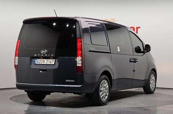 Hyundai Staria Cargo 5-Seater Modern — пробег 15 058 км — фото 2 из 5