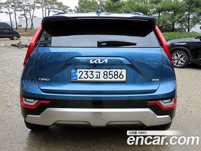 Kia Niro Signature — пробег 125 280 км — фото 4 из 5