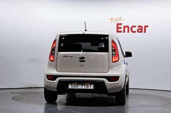 Kia Soul 1.6 GDI Luxury Standard — пробег 118 232 км — фото 4 из 5