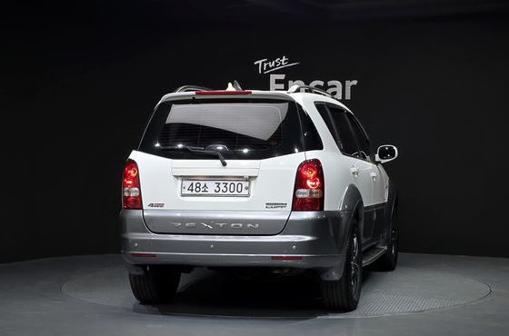 Ssangyong Rexton 4WD RX4 High Deluxe — пробег 121 078 км — фото 4 из 5