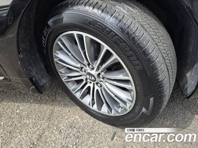 Kia K7 из Кореи Encar