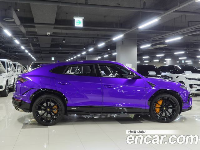 Lamborghini Urus 4.0 V8 S — пробег 6 400 км — фото 2 из 5