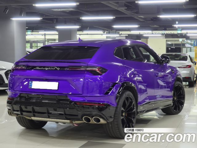 Lamborghini Urus 4.0 V8 S — пробег 6 400 км — фото 3 из 5