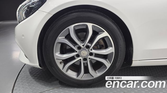 Mercedes-Benz C-Class из Кореи Encar