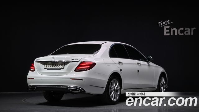 Mercedes-Benz E-Class из Кореи Encar