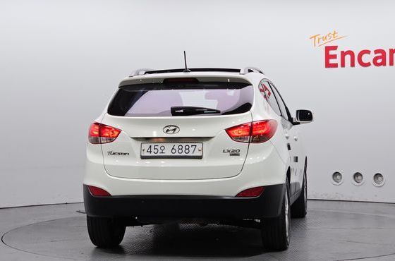 Hyundai Tucson Diesel 2WD LX20 Smart-Pack — пробег 270 943 км — фото 4 из 5