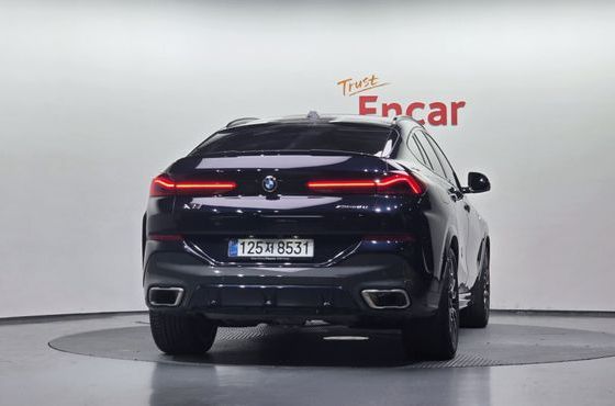 BMW X6 xDrive40i M Sport — пробег 7 294 км — фото 4 из 5