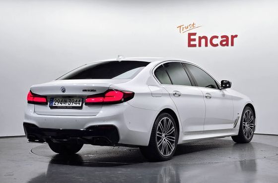 BMW 5-Series 530i M Sport Package Plus — пробег 107 918 км — фото 2 из 5