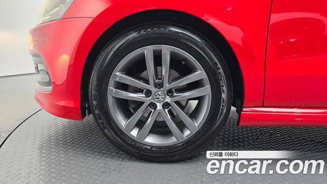Volkswagen Polo из Кореи Encar