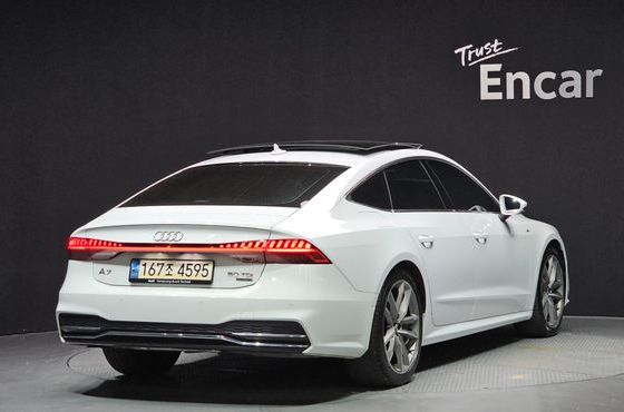 Audi A7 50 TDI Quattrp Premium — пробег 99 404 км — фото 2 из 5