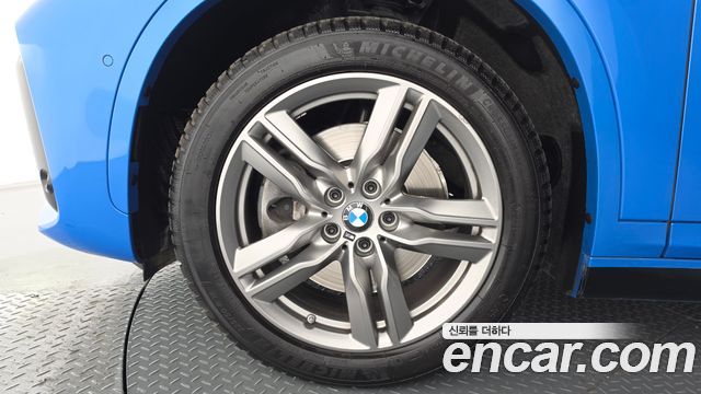 BMW X1 xDrive 20i M Sport — пробег 65 606 км — фото 5 из 5
