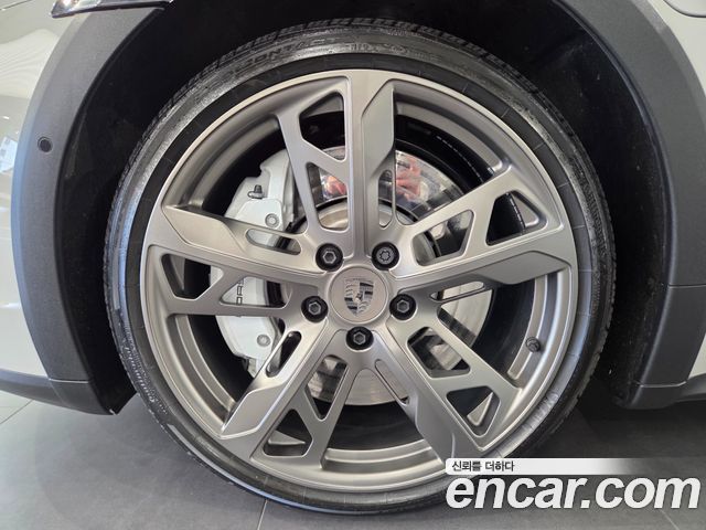 Porsche Taycan из Кореи Encar