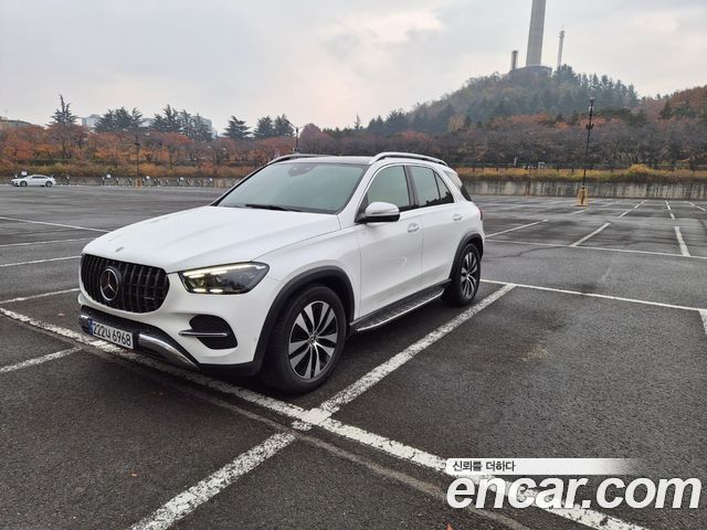 Mercedes-Benz GLE-Class GLE300d 4MATIC — пробег 56 000 км — фото 4 из 5