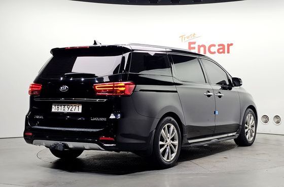 Kia Carnival Gasoline 7-Seater Limousine President — пробег 140 520 км — фото 2 из 5