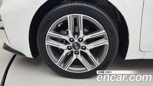 Kia K3 из Кореи Encar
