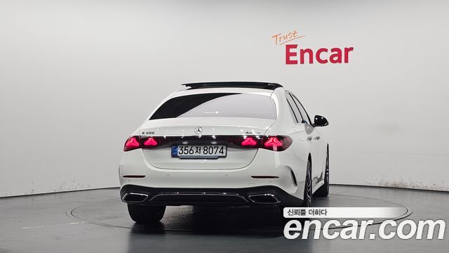 Mercedes-Benz E-Class из Кореи Encar