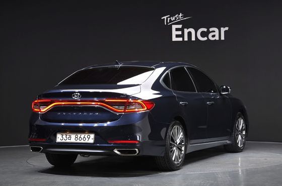 Hyundai Grandeur 3.0 Exclusive Special — пробег 71 156 км — фото 2 из 5