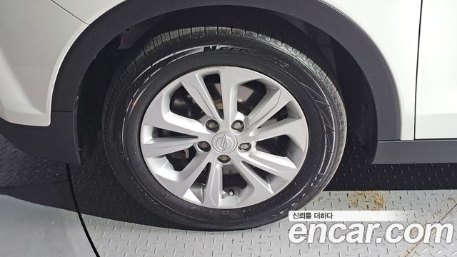 Ssangyong TIBOLI из Кореи Encar