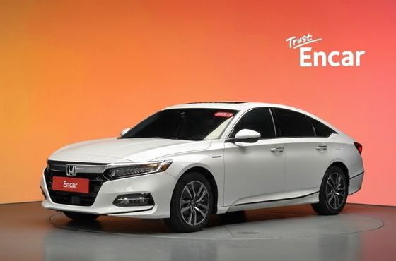 Honda Accord 2.0 Hybrid Touring — пробег 53 082 км — фото 1 из 5