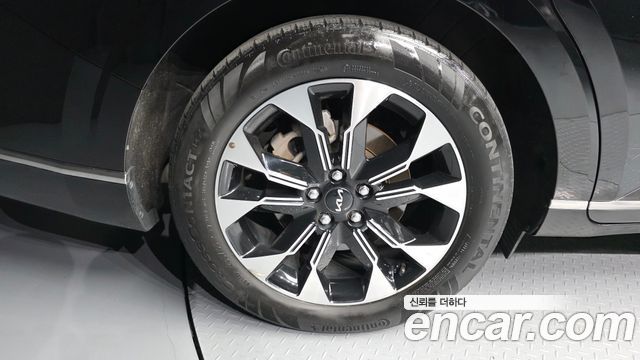 Kia Carnival 9-Seater Hi-Limousine Signature — пробег 93 546 км — фото 5 из 5