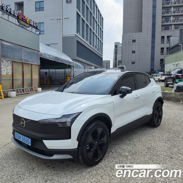 Volvo EX30 из Кореи Encar