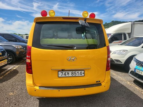 Hyundai Starex School Bus LPi — пробег 87 982 км — фото 4 из 5