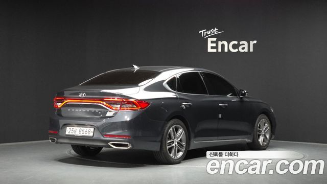 Hyundai Grandeur из Кореи Encar