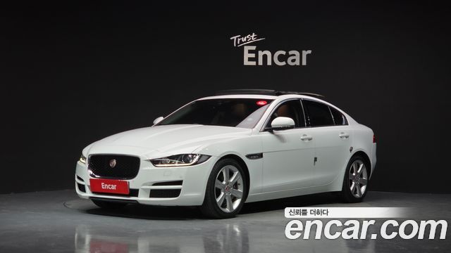 Jaguar XE 20d Portfolio — пробег 122 074 км — фото 1 из 5