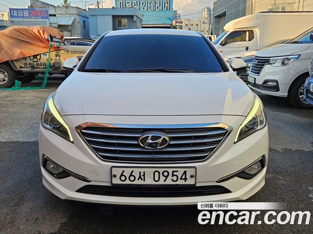 Hyundai Sonata 2.0 Smart Special — пробег 163 092 км — фото 1 из 5